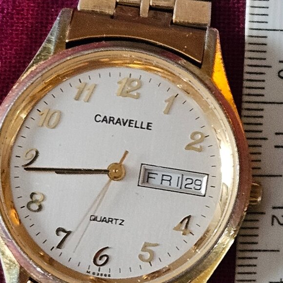 Vintage Caravelle by Bulova Quartz Watch – Gold Tone, Day-Date - Picture 2 of 15